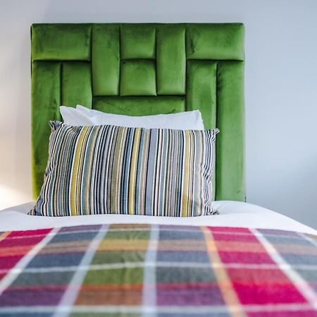 Westwood Lodge Serviced Apartment كوفنتري المظهر الخارجي الصورة